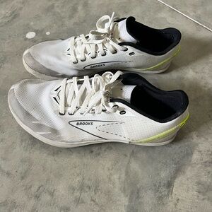 Brooks Men's White and Black Athletic Shoes with Neon Accents